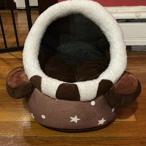 Bear pet bed